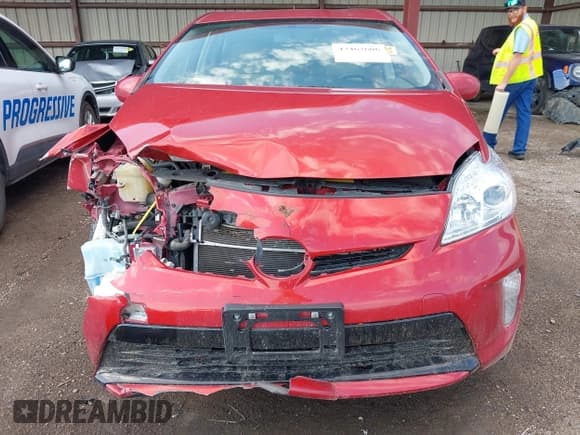 ✅ 2013 Toyota Prius Three • VIN: JTDKN3DU5D5556905 • Lot: 43462606. Listed on IAAI with 245,506 mi. Free auction sales archive from the USA and detailed vehicle history report at DreamBid. Image 13.