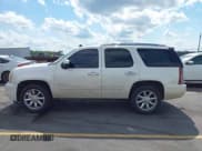 ✅ 2010 GMC Yukon Denali • VIN: 1GKUCEEF8AR282764 • Lot: 42269865. Listed on IAAI with 252,521 mi. Free auction sales archive from the USA and detailed vehicle history report at DreamBid. Image 14.