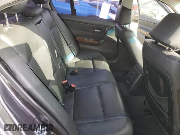 ✅ 2007 BMW 3 Series 328i • VIN: WBAVC53507FZ81453 • Lot: 71304935. Wystawiony na Copart z przebiegiem 103 087 mil. Bezpłatny archiwum sprzedaży aukcyjnych z USA i szczegółowy raport historii pojazdu na DreamBid. Zdjęcie 10.