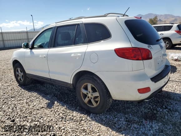 ✅ 2007 Hyundai Santa Fe GLS • VIN: 5NMSG13D27H003730 • Lot: 72128664. Listed on Copart with 197,039 mi. Free auction sales archive from the USA and detailed vehicle history report at DreamBid. Image 2.