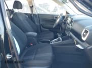 ✅ 2024 Hyundai Venue SEL • VIN: KMHRC8A3XRU315850 • Lot: 41571559. Listed on IAAI with 567 mi. Free auction sales archive from the USA and detailed vehicle history report at DreamBid. Image 5.