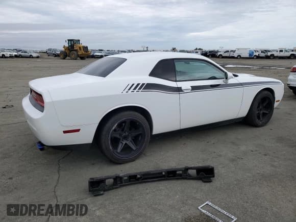 ✅ 2014 Dodge Challenger SXT • VIN: 2C3CDYAG7EH277084 • Lot: 80559344. Wystawiony na Copart z przebiegiem 90 424 mil. Bezpłatny archiwum sprzedaży aukcyjnych z USA i szczegółowy raport historii pojazdu na DreamBid. Zdjęcie 3.