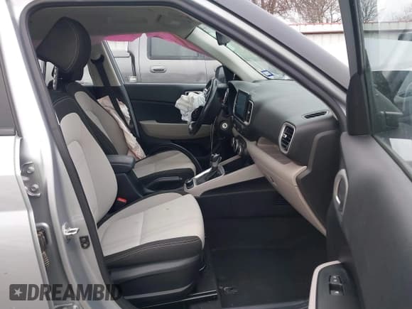 ✅ 2021 Hyundai Venue SEL • VIN: KMHRC8A35MU098328 • Lot: 41294279. Listed on IAAI with 61,660 mi. Free auction sales archive from the USA and detailed vehicle history report at DreamBid. Image 5.