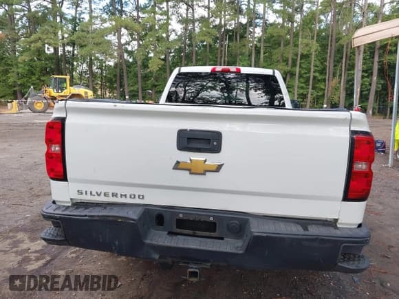 ✅ 2018 Chevrolet Silverado 1500 Work Truck • VIN: 1GCNCNEH0JZ106616 • Лот: 43014466. Опубликован ранее на IAAI с пробегом 256 685 миль. Бесплатный доступ к архиву аукционных продаж из США и подробный отчёт об истории автомобиля на DreamBid. Изображение 17.