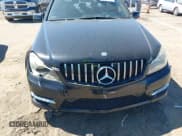 ✅ 2012 Mercedes-Benz C 250 Sport • VIN: WDDGF4HB4CA648004 • Lot: 41891519. Wystawiony na IAAI z przebiegiem 108 076 mil. Bezpłatny archiwum sprzedaży aukcyjnych z USA i szczegółowy raport historii pojazdu na DreamBid. Zdjęcie 6.