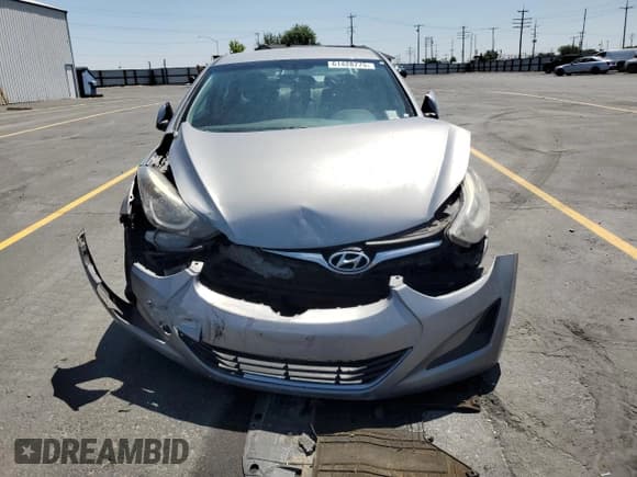 ✅ 2015 Hyundai Elantra SE • VIN: KMHDH4AE9FU257988 • Lot: 61428775. Listed on Copart with 151,980 mi. Free auction sales archive from the USA and detailed vehicle history report at DreamBid. Image 5.
