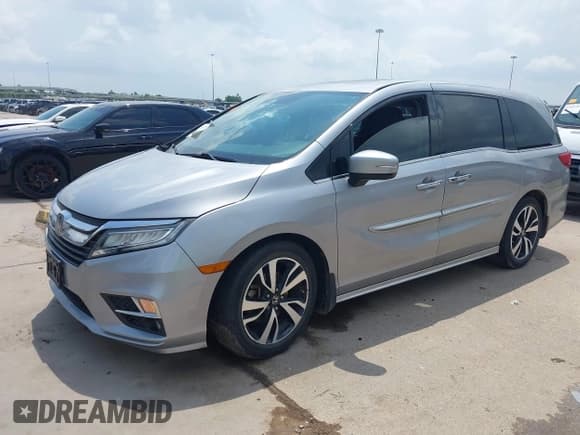 ✅ 2018 Honda Odyssey Elite • VIN: 5FNRL6H98JB062513 • Lot: 42126318. Listed on IAAI with 75,589 mi. Free auction sales archive from the USA and detailed vehicle history report at DreamBid. Image 2.