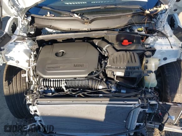 ✅ 2024 MINI Countryman Cooper S • VIN: WMZ83BR06R3S03981 • Lot: 41306472. Listed on IAAI with 11,387 mi. Free auction sales archive from the USA and detailed vehicle history report at DreamBid. Image 10.