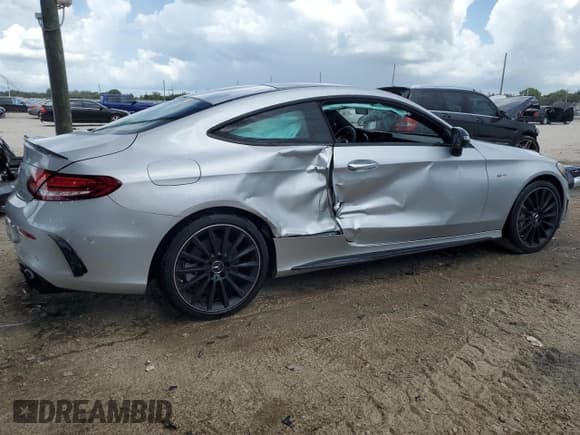 ✅ 2020 Mercedes-Benz C 43 AMG • VIN: W1KWJ6EB0LG027821 • Lot: 60077765. Wystawiony na Copart z przebiegiem 35 016 mil. Bezpłatny archiwum sprzedaży aukcyjnych z USA i szczegółowy raport historii pojazdu na DreamBid. Zdjęcie 3.