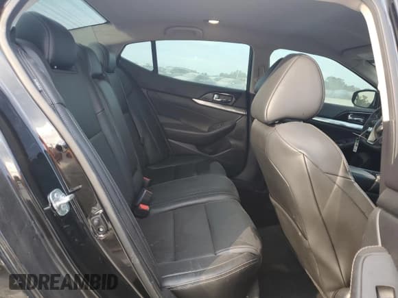 ✅ 2021 Nissan Maxima SV • VIN: 1N4AA6CV2MC508430 • Lot: 71022895. Wystawiony na Copart z przebiegiem 53 469 mil. Bezpłatny archiwum sprzedaży aukcyjnych z USA i szczegółowy raport historii pojazdu na DreamBid. Zdjęcie 10.