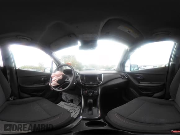 ✅ 2022 Chevrolet Trax LS • VIN: KL7CJNSM1NB548699 • Lot: 43390220. Listed on IAAI with 25,464 mi. Free auction sales archive from the USA and detailed vehicle history report at DreamBid. Image 18.