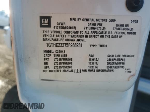 ✅ 2005 GMC Sierra 1500 • VIN: 1GTHC23275F938231 • Лот: 85245654. Опубликован ранее на Copart с пробегом 131 868 миль. Бесплатный доступ к архиву аукционных продаж из США и подробный отчёт об истории автомобиля на DreamBid. Изображение 12.