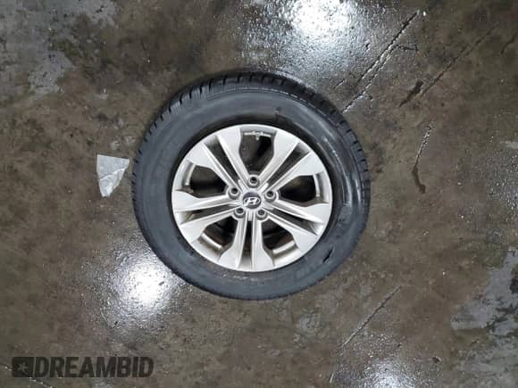 2014 Hyundai Santa Fe с VIN 5XYZUDLB4EG151845, выставлен на аукционе Copart как лот 69351675 с пробегом 116 139 миль миль и Списание • Salvage title. История ставок и продаж доступна на DreamBid. Изображение 13.