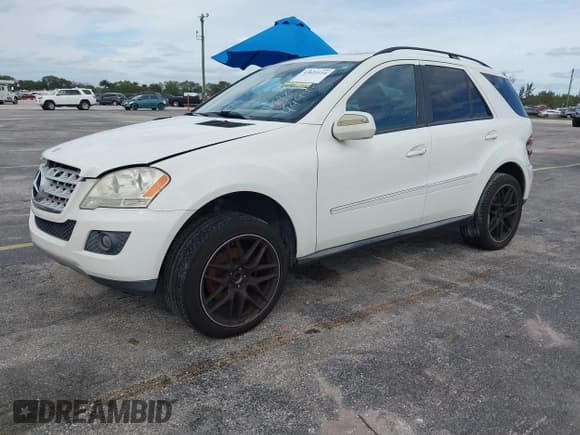 ✅ 2009 Mercedes-Benz M 350 • VIN: 4JGBB86E19A499429 • Lot: 43624114. Listed on IAAI with 172,647 mi. Free auction sales archive from the USA and detailed vehicle history report at DreamBid. Image 2.