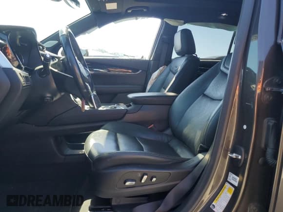 ✅ 2020 Cadillac XT6 FWD Premium Luxury • VIN: 1GYKPCRS7LZ146285 • Lot: 69234685. Wystawiony na Copart z przebiegiem 58 345 mil. Bezpłatny archiwum sprzedaży aukcyjnych z USA i szczegółowy raport historii pojazdu na DreamBid. Zdjęcie 7.