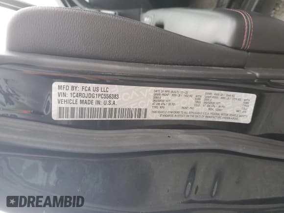 ✅ 2023 Dodge Durango GT Plus • VIN: 1C4RDJDG1PC556383 • Lot: 85346095. Wystawiony na Copart z przebiegiem 60 026 mil. Bezpłatny archiwum sprzedaży aukcyjnych z USA i szczegółowy raport historii pojazdu na DreamBid. Zdjęcie 13.