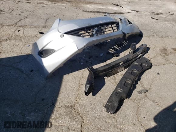 ✅ 2011 Hyundai Elantra GLS • VIN: KMHDH4AE8BU132281 • Lot: 85154885. Listed on Copart with 115,325 mi. Free auction sales archive from the USA and detailed vehicle history report at DreamBid. Image 12.