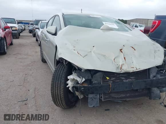 2017 Hyundai Elantra Limited с VIN KMHD84LF3HU176798, выставлен на аукционе IAAI как лот 41948242 с пробегом Не указан миль и . История ставок и продаж доступна на DreamBid. Изображение 1.