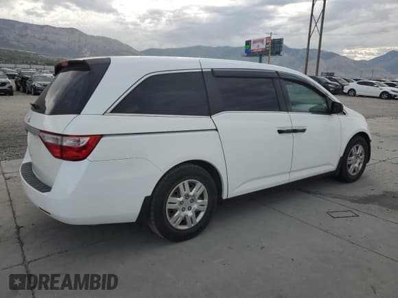 ✅ 2013 Honda Odyssey LX • VIN: 5FNRL5H2XDB082747 • Lot: 80600695. Listed on Copart with 110,873 mi. Free auction sales archive from the USA and detailed vehicle history report at DreamBid. Image 3.