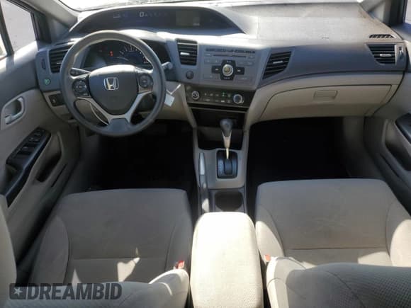 ✅ 2012 Honda Civic LX • VIN: 19XFB2F53CE367215 • Lot: 91826615. Wystawiony na Copart z przebiegiem Nie podano. Bezpłatny archiwum sprzedaży aukcyjnych z USA i szczegółowy raport historii pojazdu na DreamBid. Zdjęcie 8.