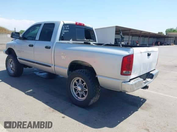 2006 Dodge 3500 SLT z VIN 3D7LX38C06G285382, wystawiony jako IAAI lot #42157287 z przebiegiem 158 742 mil mil oraz . Historia ofert i sprzedaży dostępna na DreamBid. Obrazek 3.