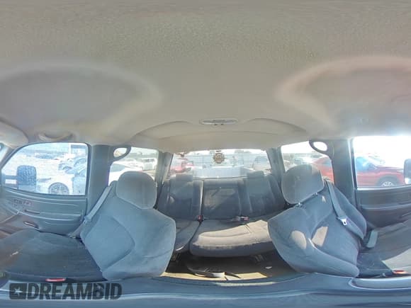 ✅ 2006 Chevrolet Silverado 2500HD LT3 • VIN: 1GCHK23G36F230834 • Lot: 75345404. Wystawiony na Copart z przebiegiem 199 800 mil. Bezpłatny archiwum sprzedaży aukcyjnych z USA i szczegółowy raport historii pojazdu na DreamBid. Zdjęcie 13.