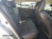 ✅ 2022 Lexus ES 300h • VIN: 58ADA1C11NU021579 • Лот: 82649745. Опубликован ранее на Copart с пробегом 46 663 миль. Бесплатный доступ к архиву аукционных продаж из США и подробный отчёт об истории автомобиля на DreamBid. Изображение 10.
