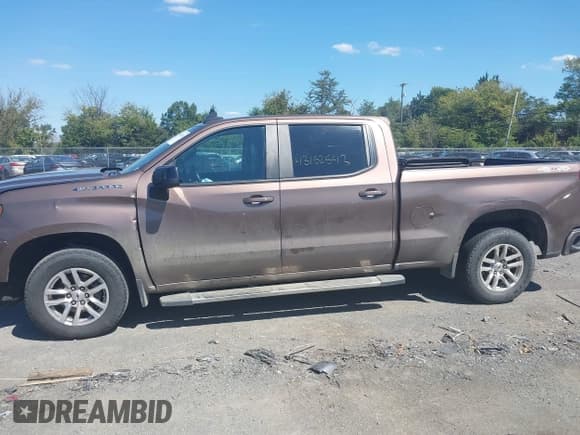 ✅ 2019 Chevrolet Silverado 1500 RST • VIN: 3GCUYEED0KG250193 • Lot: 43152543. Wystawiony na IAAI z przebiegiem 77 720 mil. Bezpłatny archiwum sprzedaży aukcyjnych z USA i szczegółowy raport historii pojazdu na DreamBid. Zdjęcie 13.