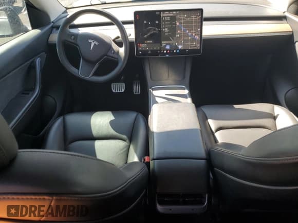 ✅ 2022 Tesla Model Y Performance • VIN: 7SAYGDEF7NF351535 • Lot: 82215665. Listed on Copart with 45,725 mi. Free auction sales archive from the USA and detailed vehicle history report at DreamBid. Image 8.