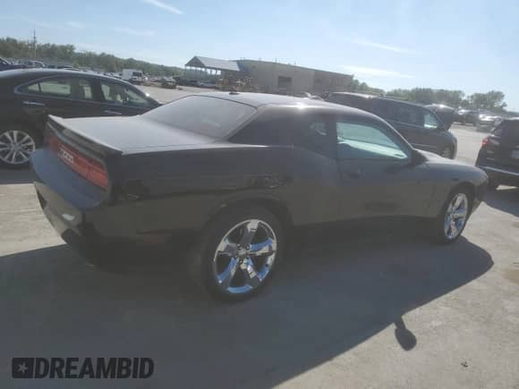 2014 Dodge Challenger R/T 100th Anniversary Appearance z VIN 2C3CDYBT8EH280572, wystawiony jako Copart lot #72455224 z przebiegiem 150 197 mil mil oraz Szkoda całkowita • Salvage title. Historia ofert i sprzedaży dostępna na DreamBid. Obrazek 3.