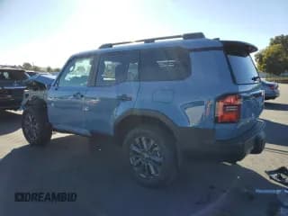 ✅ 2025 Toyota Land Cruiser 1958 Edition • VIN: JTEABFAJ2SK038986 • Лот: 82618795. Опубликован ранее на Copart с пробегом 6 935 миль. Бесплатный доступ к архиву аукционных продаж из США и подробный отчёт об истории автомобиля на DreamBid. Изображение 2.