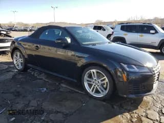 ✅ 2017 Audi TT Roadster • VIN: TRUT5CFV9H1002294 • Lot: 80895664. Wystawiony na Copart z przebiegiem 59 904 mil. Bezpłatny archiwum sprzedaży aukcyjnych z USA i szczegółowy raport historii pojazdu na DreamBid. Zdjęcie 4.