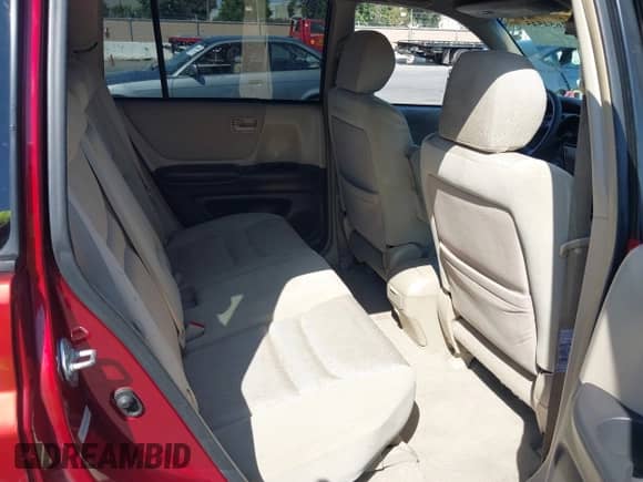 2002 Toyota Highlander with VIN JTEGF21A220054818, listed as a IAAI auction lot 42654545 with 267,286 mi miles and . Bid and sale history available at DreamBid. Image 8.