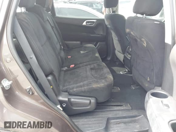 ✅ 2016 Nissan Pathfinder SV • VIN: 5N1AR2MN6GC651858 • Lot: 41920897. Listed on IAAI with 247,344 mi. Free auction sales archive from the USA and detailed vehicle history report at DreamBid. Image 8.