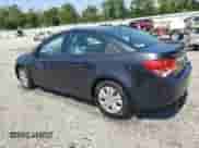 2015 Chevrolet Cruze LS z VIN 1G1PB5SH8F7188669, wystawiony jako Copart lot #61000845 z przebiegiem 118 179 mil mil oraz Szkoda całkowita • Salvage title. Historia ofert i sprzedaży dostępna na DreamBid. Obrazek 2.