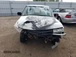 2003 Chevrolet S-10 LS z VIN 1GCCS14HX38115868, wystawiony jako Copart lot #72901994 z przebiegiem 235 453 mil mil oraz Czysty tytuł • Clean title. Historia ofert i sprzedaży dostępna na DreamBid. Obrazek 5.