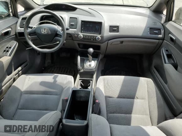 ✅ 2008 Honda Civic DX • VIN: 1HGFA16228L010496 • Лот: 60900575. Опубликован ранее на Copart с пробегом 194 073 миль. Бесплатный доступ к архиву аукционных продаж из США и подробный отчёт об истории автомобиля на DreamBid. Изображение 8.