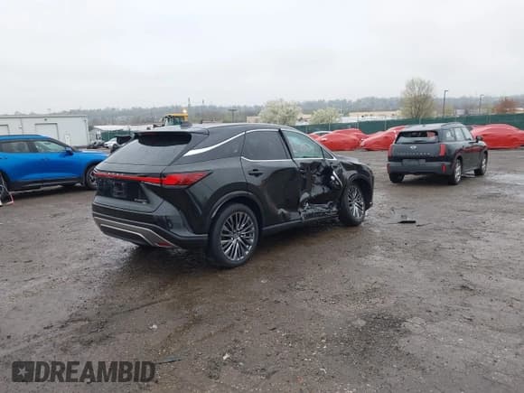 ✅ 2024 Lexus RX 350h • VIN: 2T2BBMCA2RC029951 • Лот: 41984422. Опубликован ранее на IAAI с пробегом 15 672 миль. Бесплатный доступ к архиву аукционных продаж из США и подробный отчёт об истории автомобиля на DreamBid. Изображение 4.