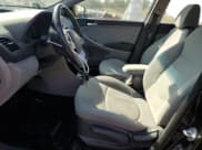 ✅ 2014 Hyundai Accent SE • VIN: KMHCU5AE6EU182467 • Lot: 70655664. Wystawiony na Copart z przebiegiem 95 726 mil. Bezpłatny archiwum sprzedaży aukcyjnych z USA i szczegółowy raport historii pojazdu na DreamBid. Zdjęcie 7.