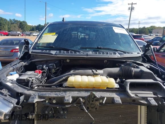 ✅ 2020 Ford F-150 XLT • VIN: 1FTEW1E42LFB61215 • Лот: 43416933. Опубликован ранее на IAAI с пробегом 88 536 миль. Бесплатный доступ к архиву аукционных продаж из США и подробный отчёт об истории автомобиля на DreamBid. Изображение 10.