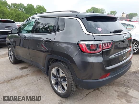✅ 2019 Jeep Compass Limited • VIN: 3C4NJCCB7KT777783 • Lot: 42172163. Listed on IAAI with 68,487 mi. Free auction sales archive from the USA and detailed vehicle history report at DreamBid. Image 3.