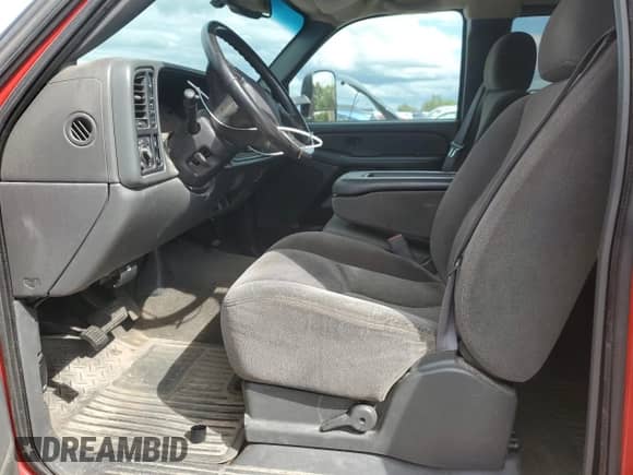 2006 Chevrolet Silverado 2500HD LT1 с VIN 1GCHK29U46E165589, выставлен на аукционе Copart как лот 70109875 с пробегом 203 174 миль миль и Чистый • Clean title. История ставок и продаж доступна на DreamBid. Изображение 7.