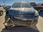 ✅ 2015 Ford Escape Titanium • VIN: 1FMCU0J98FUC32373 • Lot: 94688845. Wystawiony na Copart z przebiegiem 154 096 mil. Bezpłatny archiwum sprzedaży aukcyjnych z USA i szczegółowy raport historii pojazdu na DreamBid. Zdjęcie 5.