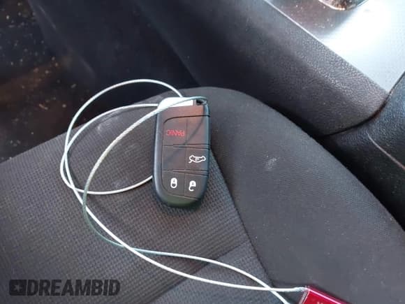 ✅ 2012 Dodge Charger SE • VIN: 2C3CDXBG7CH300367 • Lot: 42067391. Wystawiony na IAAI z przebiegiem 165 383 mil. Bezpłatny archiwum sprzedaży aukcyjnych z USA i szczegółowy raport historii pojazdu na DreamBid. Zdjęcie 11.