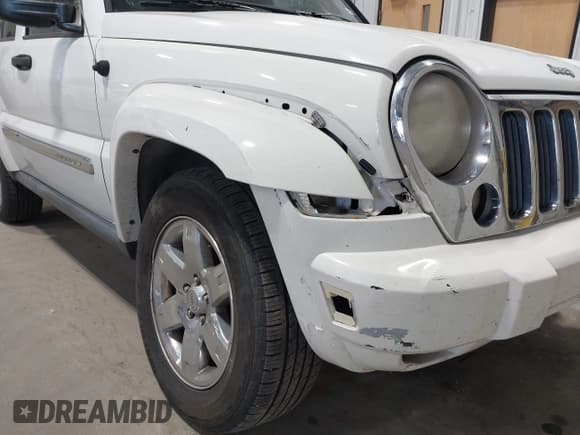 ✅ 2007 Jeep Liberty Limited • VIN: 1J4GL58K57W558890 • Lot: 42613768. Listed on IAAI with 164,858 mi. Free auction sales archive from the USA and detailed vehicle history report at DreamBid. Image 6.