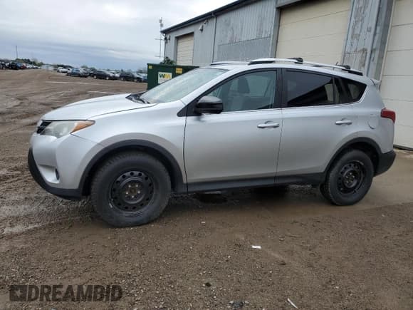✅ 2013 Toyota RAV4 LE • VIN: 2T3BFREV1DW026897 • Lot: 54801195. Listed on Copart with 186,870 mi. Free auction sales archive from the USA and detailed vehicle history report at DreamBid. Image 1.