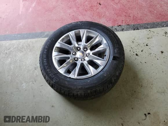 2025 Chevrolet Suburban Premier with VIN 1GNS6FRD7SR198520, listed as a Copart auction lot 54743235 with 179 mi miles and Salvage title. Bid and sale history available at DreamBid. Image 13.