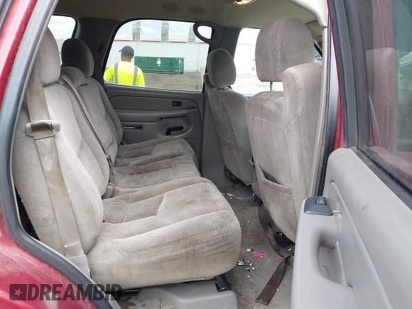 ✅ 2004 Chevrolet Tahoe LS • VIN: 1GNEC13V64J306217 • Lot: 42478693. Listed on IAAI with 310,498 mi. Free auction sales archive from the USA and detailed vehicle history report at DreamBid. Image 8.