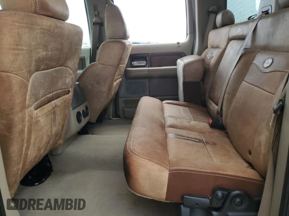 ✅ 2006 Ford F-150 XLT • VIN: 1FTPW12V46KD29177 • Лот: 84268425. Опубликован ранее на Copart с пробегом 369 529 миль. Бесплатный доступ к архиву аукционных продаж из США и подробный отчёт об истории автомобиля на DreamBid. Изображение 10.