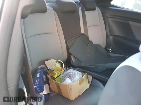 ✅ 2016 Honda Civic EX-T • VIN: 2HGFC3B31GH351503 • Lot: 67607154. Listed on Copart with 72,916 mi. Free auction sales archive from the USA and detailed vehicle history report at DreamBid. Image 10.